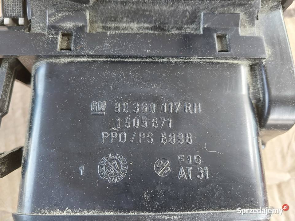 Kratka nawiewu prawa Opel Astra F Szczecin
