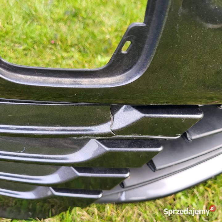 Zderzak toyota corolla 2016 sprzedam