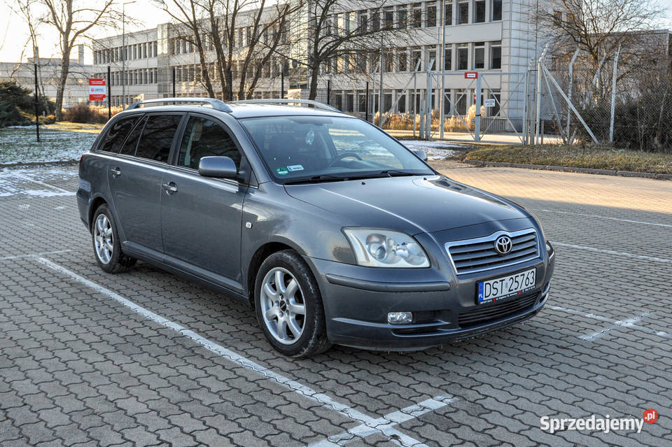 Toyota Avensis 20 147 Bezwypadkowa uszkodzony Wrocław