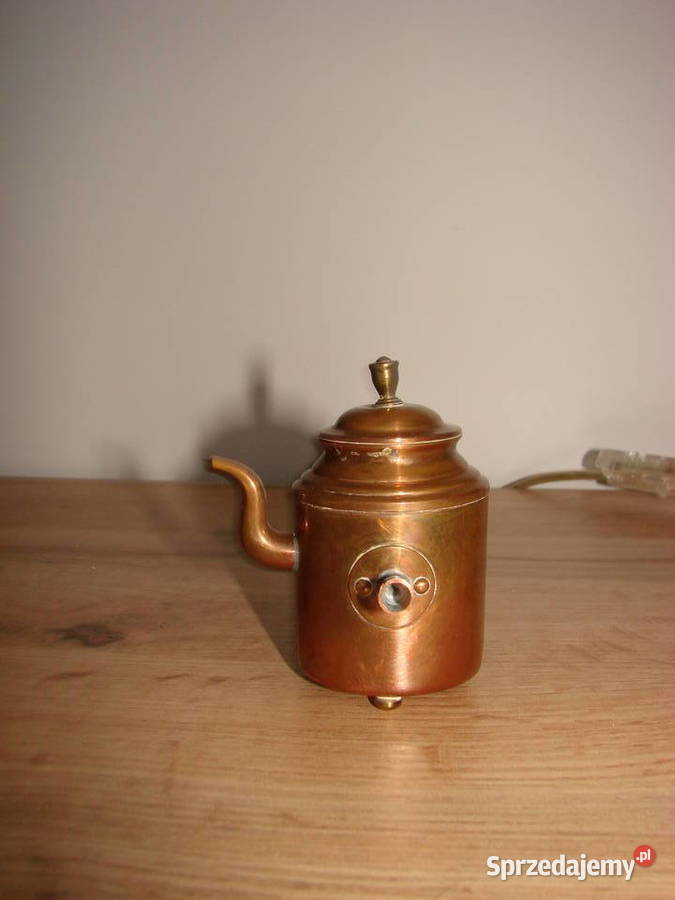 mały miedziany czajniczek sprzedam