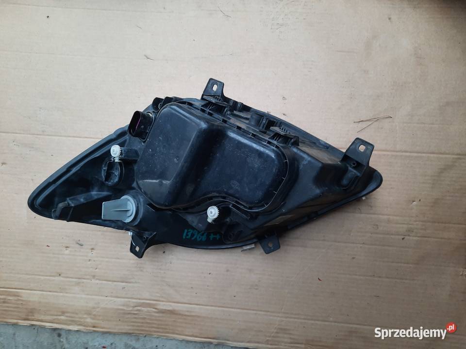 Lampa prawa A 9068200261 Mercedes Sprinter Prawe Staszów