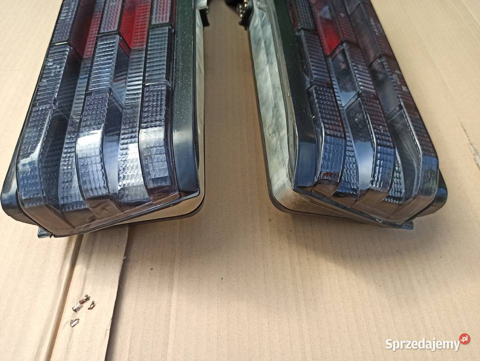 Mercedes W201 lampy tylne FIFFT kirunkowskazy osobowe Gorzów Wielkopolski