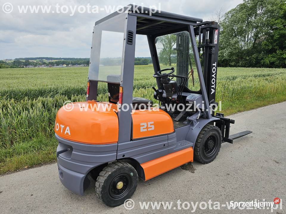 Wózek Widłowy TOYOTA 6FDF25 Wózki TOYOTA 6FD25 regulowane widły małopolskie Wadowice
