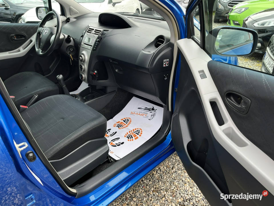 Toyota Yaris ZAREJESTROWANY Ubezpieczony Yaris śląskie Rydułtowy sprzedam