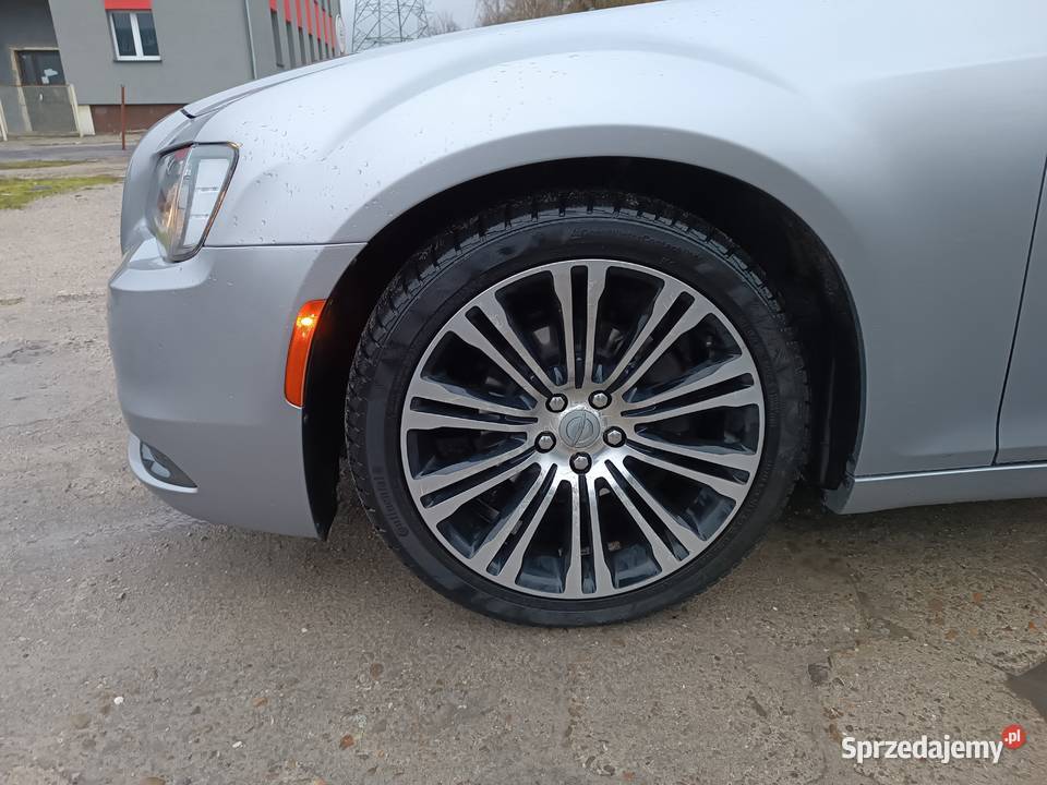 Chrysler 300S 36 benzyna