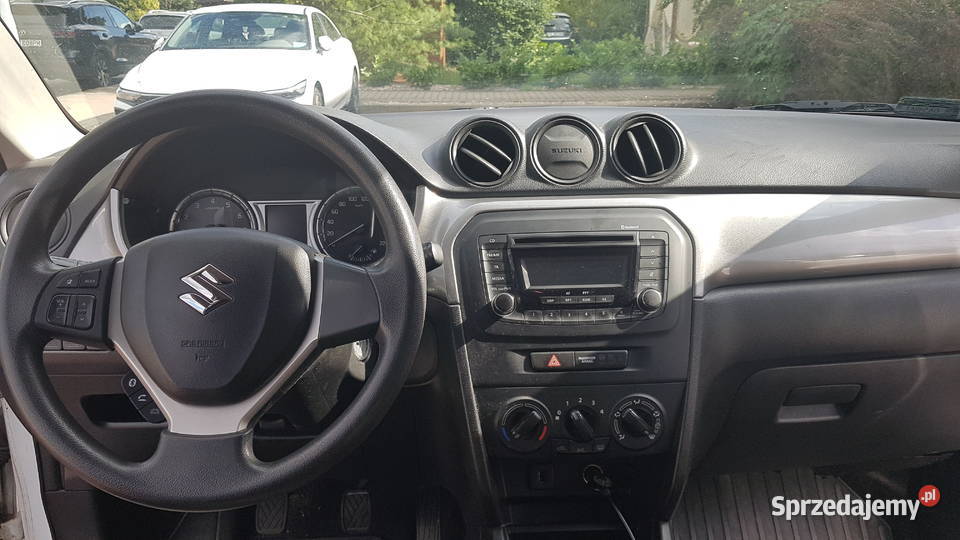 Suzuki Vitara 16 Comfort 2017 stan czujnik parkowania Warszawa