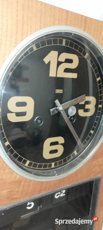 Zegar ścienny Metron z datownikiem 1983 r Żary sprzedam