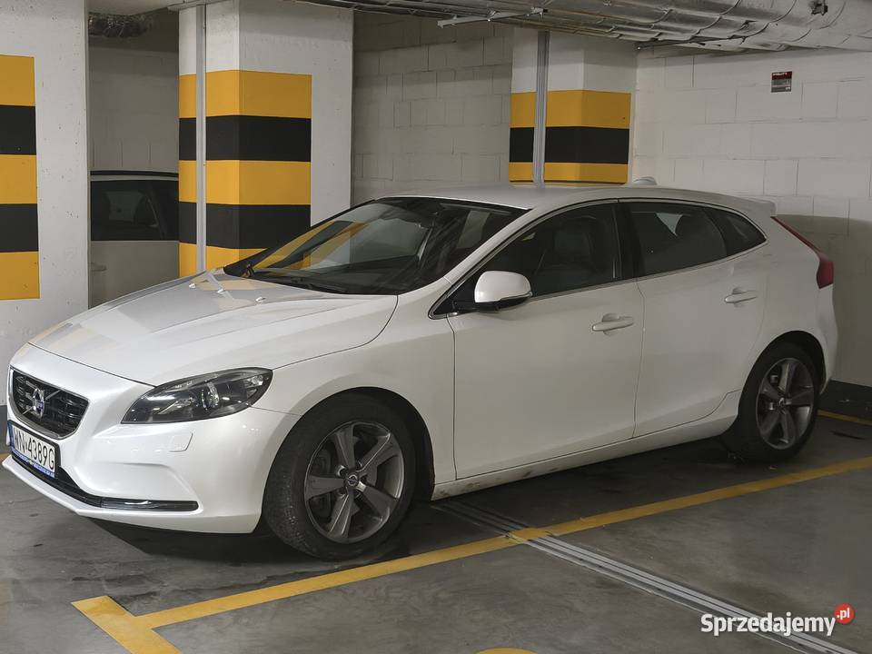 Volvo V40 20 150 Diesel 1984cm3 Warszawa sprzedam