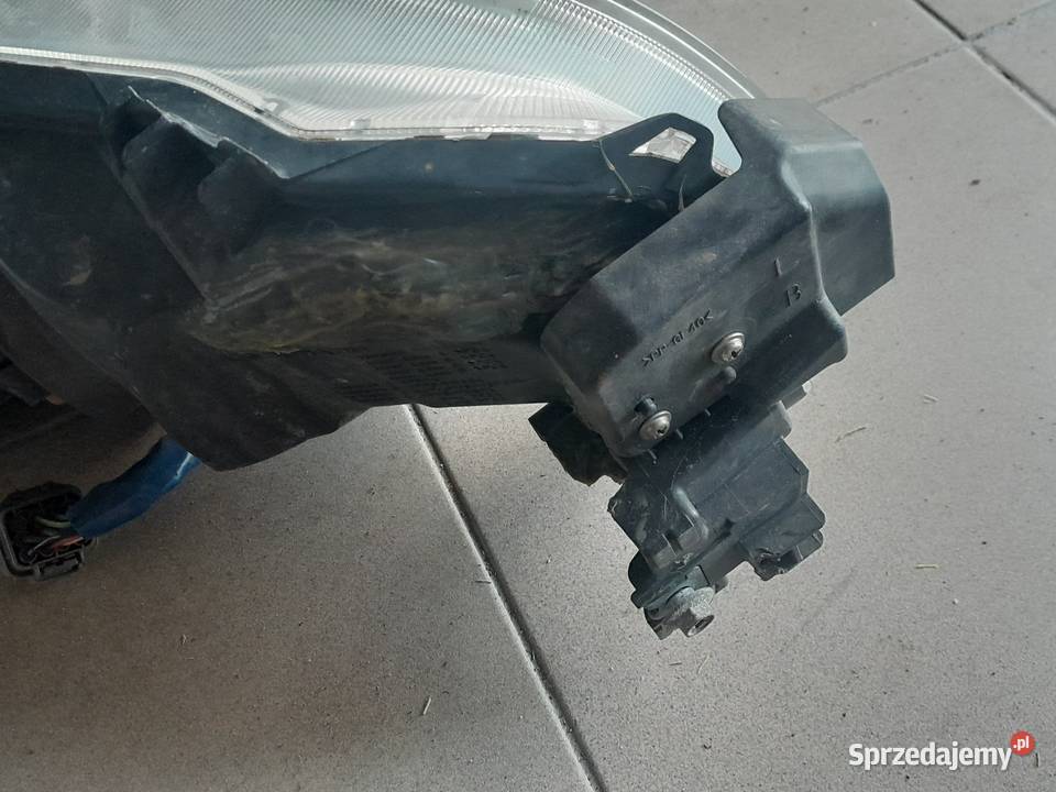 Lampa subaru outback BS 2014 przód lewa EU Rok produkcji 2015 Sieradz