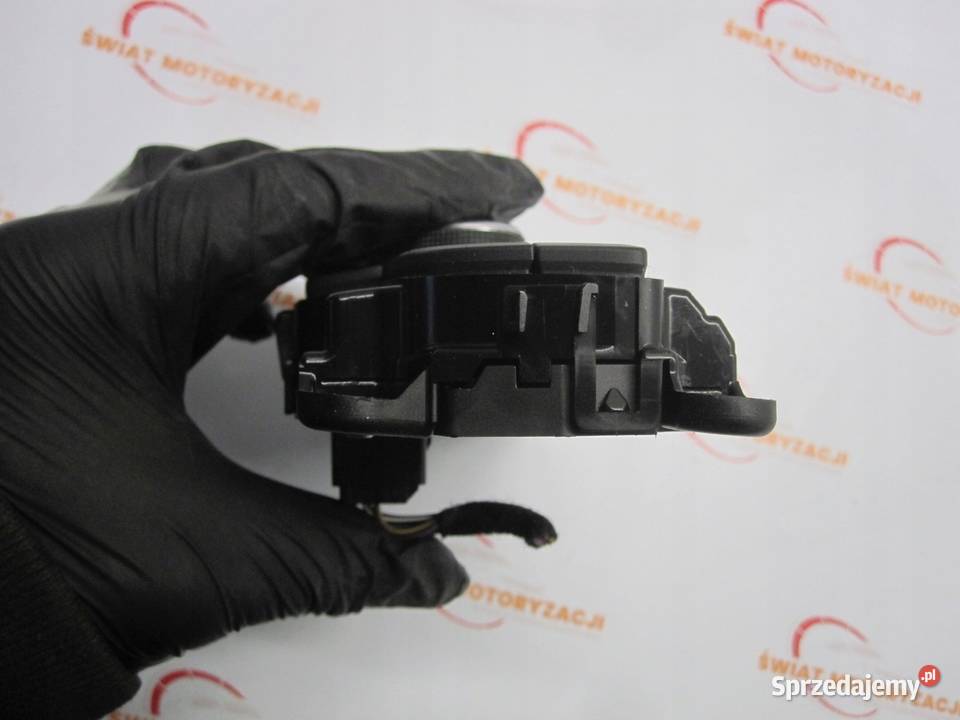 FORD FOCUS MK3 III panel radia F1ET18K811HC Panele sterowania, przełączniki Kielce