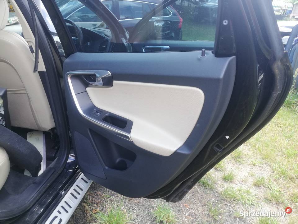 Komplet foteli kanapy plus boczki Volvo XC60 12r Zduńska Wola