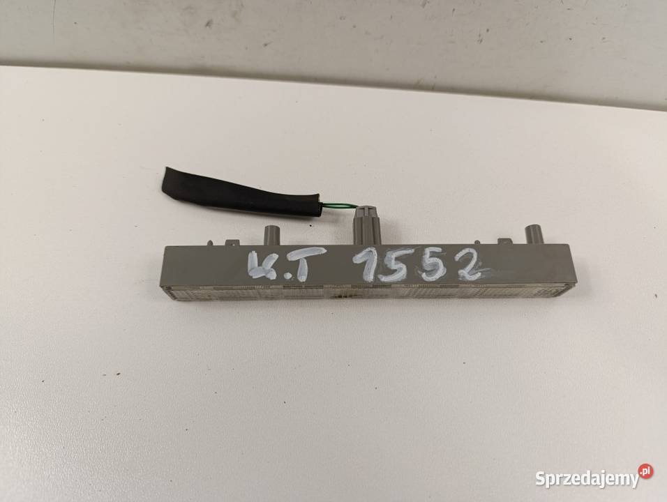 TOYOTA VERSO 20092013 LAMPA 3 STOP