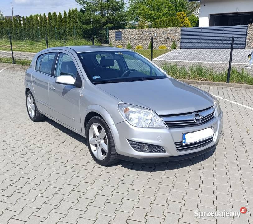 Opel Astra 16 bezyna 115 klima niski przebieg Jasło