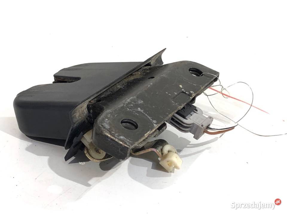 ZAMEK KLAPY TYŁ AUDI A3 8L Hatchback 8L0827520C