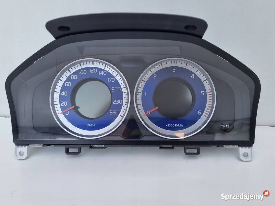 Volvo XC60 24 D5 diesel LICZNIK ZEGARY RDESING