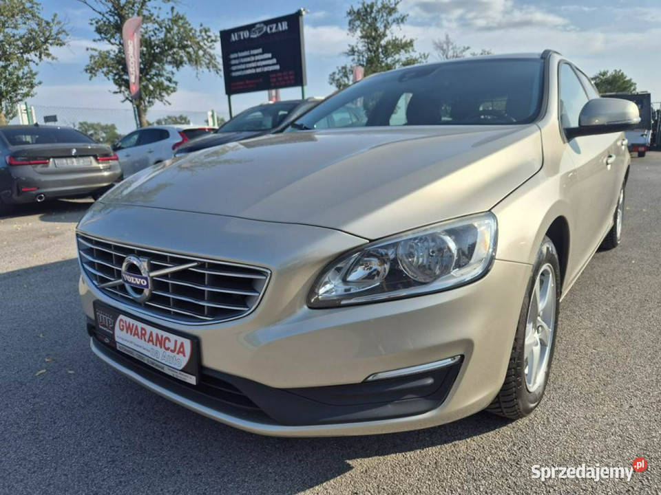 Volvo V60 D2 20D 120 I 20102018 światła przeciwmgielne kujawsko-pomorskie Gniewkowo sprzedam