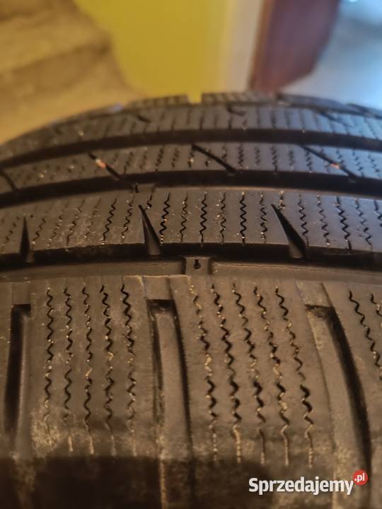 Opony zimowe 205 60 R16 Superia Bluewin HP mazowieckie Jachranka