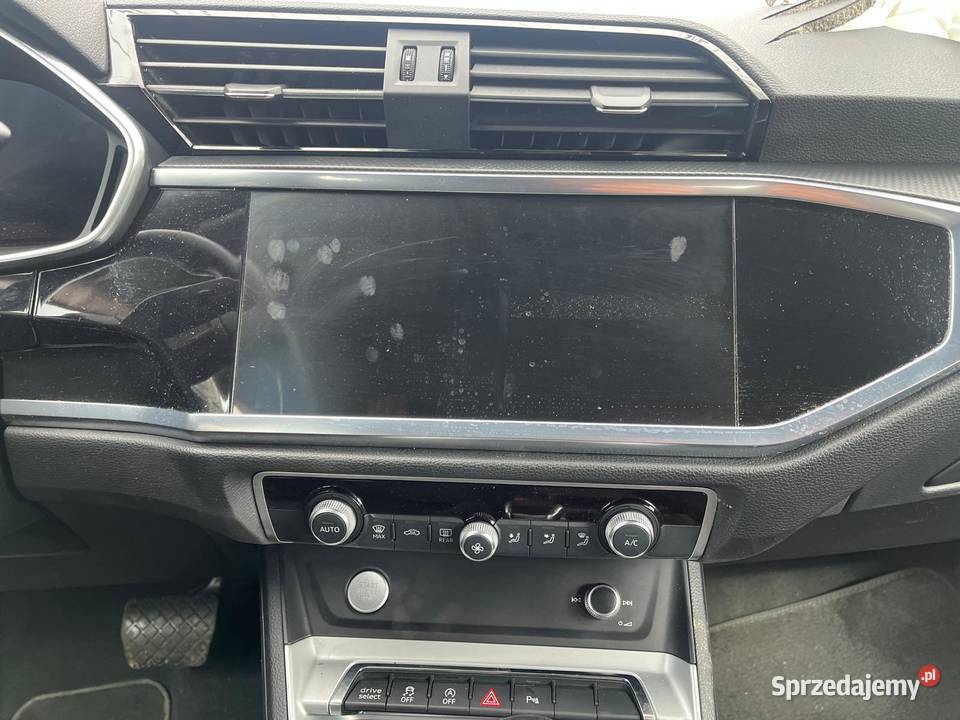 AUDI Q3 20 35 TDi 150 Business Line FF688 Wrocław sprzedam