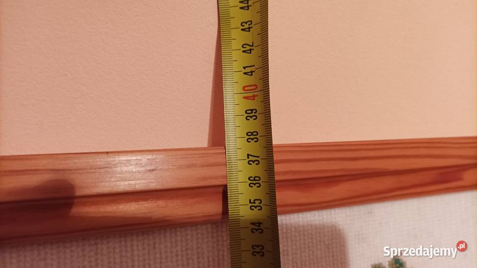 domek rzeczką obraz krzyżykowy