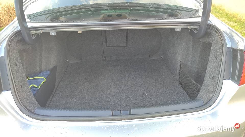 Piękna Srebrna VW Jetta 16 TDI 105 212 Strzelin