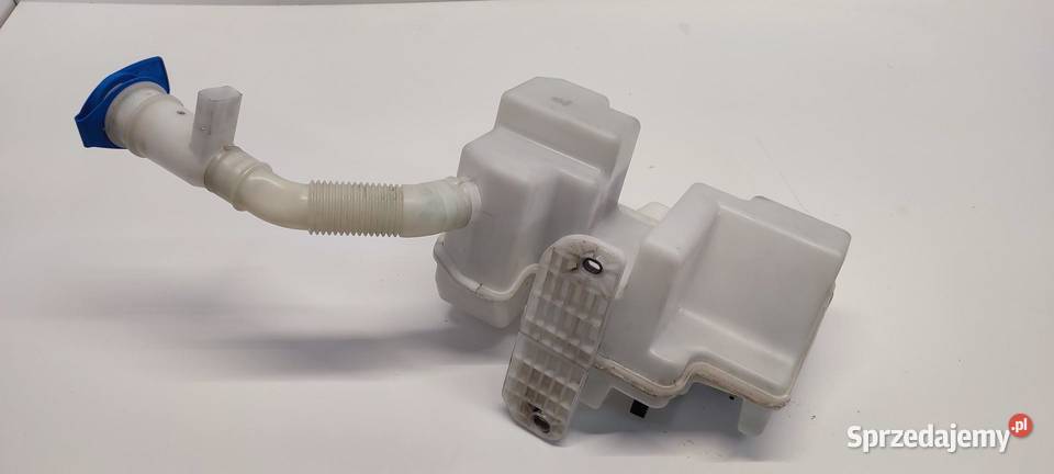 AUDI Q3 8U ZBIORNICZEK SPRYSKIWACZY 8U0956451N
