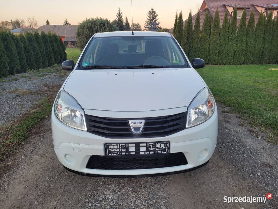 DACIA SANDERO 1.4 Benzyna Rok 2009 z Niemiec