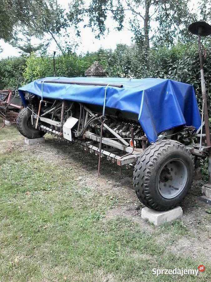 Siewnik zbożowy S0521 Mazur 5 stan jeden nieuszkodzony Grabówka