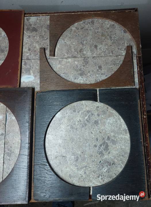 Wypełnienie tarczy skrzyni starego zegara ramka Tczew