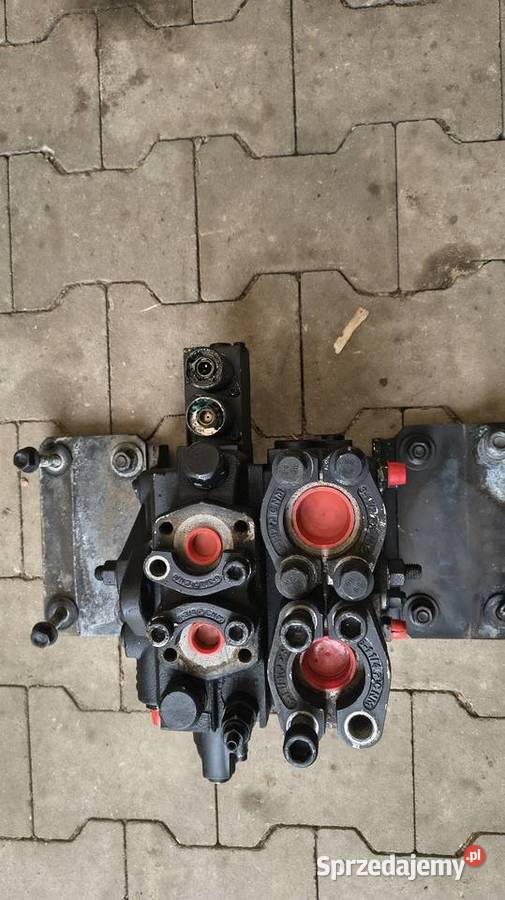 Rozdzielacz hydrauliczny VOLVO 110h 1424172 świętokrzyskie Staszów