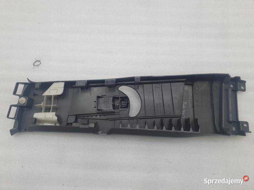 OSŁONA POSZYCIE SŁUPKA PRAWE LAND CRUISER 120 5D