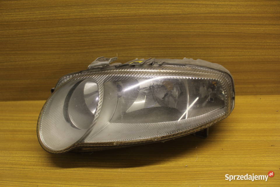 Alfa Romeo 147 lampa reflektor przód przedni Oświetlenie Sompolno