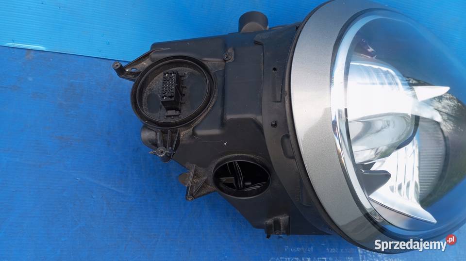 LAMPA PRAWY PRZÓD XENON SKRĘTNY IGŁA 99163113203 Nowy Tomyśl sprzedam