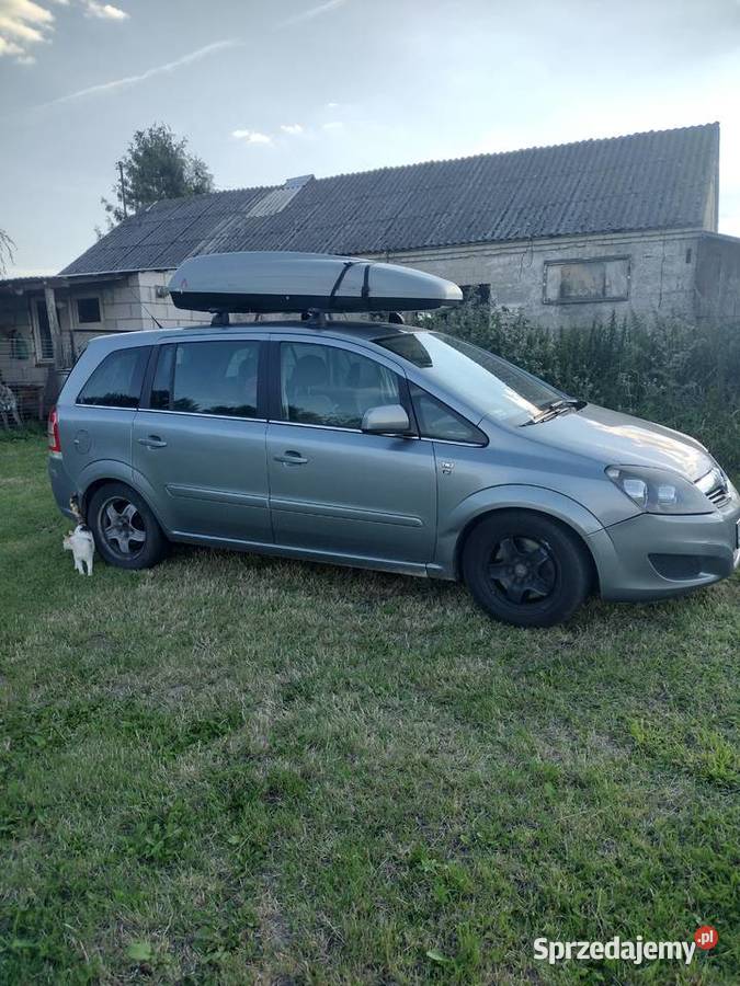 Opel Zafira b 2010r 17 110 koni