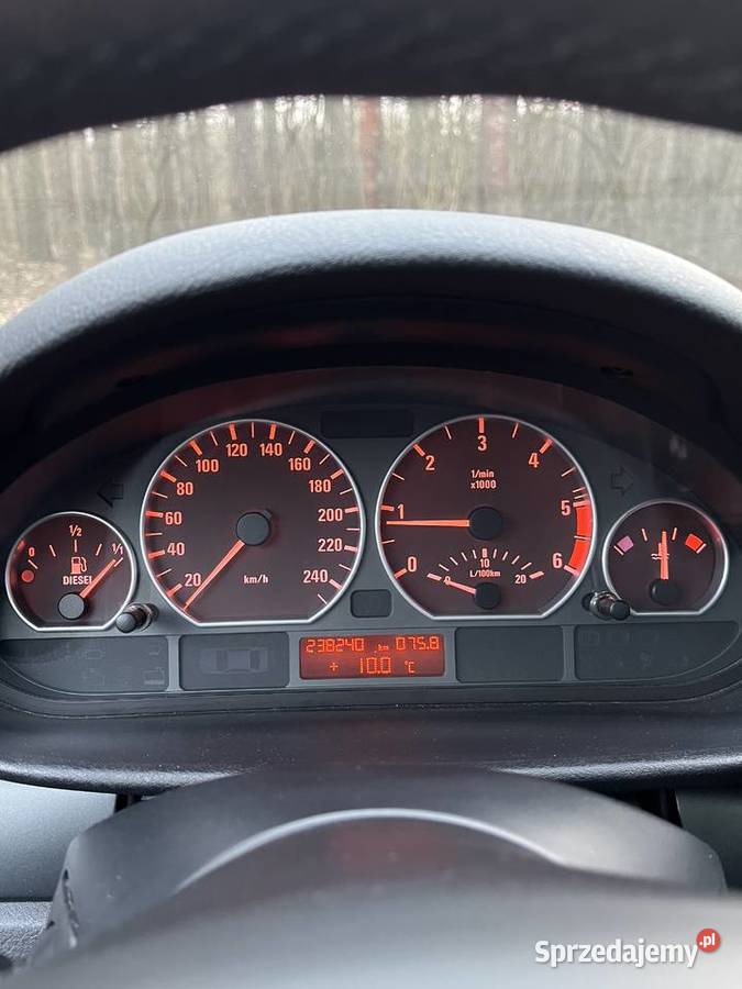 BMW 320d dobrze wyposażona niski przebieg Kraków