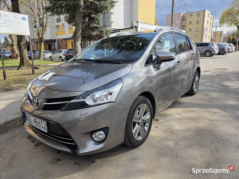 Sprzedam Toyota Verso 18 benzyna 7osobowa I wspomaganie kierownicy Bartoszyce