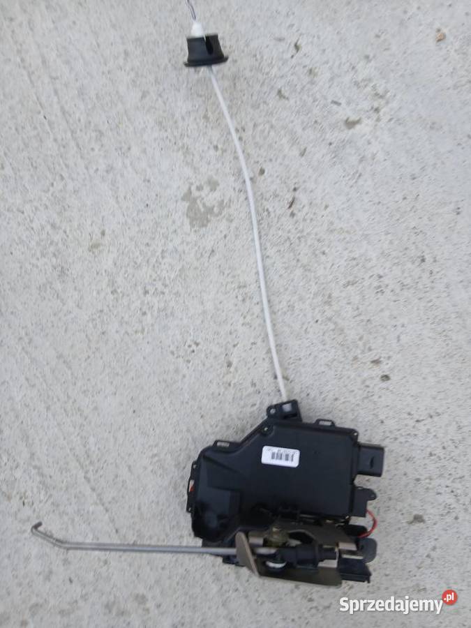 Audi A4 B6 B7 zamek drzwi prawy przód 8E1837016C Szczerbice