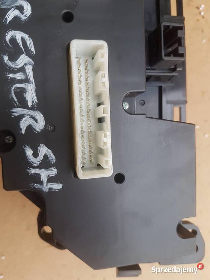 Subaru Forester 3 SH panel przełącznik sterownia ogrzewanie Legnica sprzedam