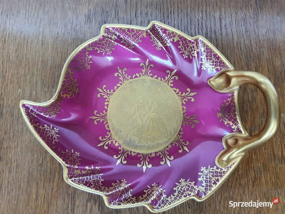 porcelanowy zestaw patera i sosjerka 1921 r Porcelana i szkło Marynopole