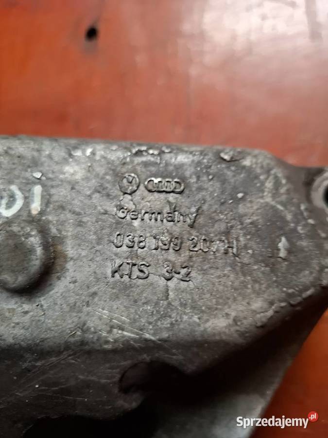 Łapa mocowanie silnika rozrządu Audi VW Seat osobowe Motoryzacja Przyborów