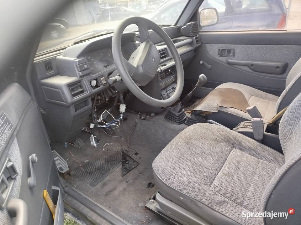 Daihatsu Feroza do lasu w pole na przerobienie Opole