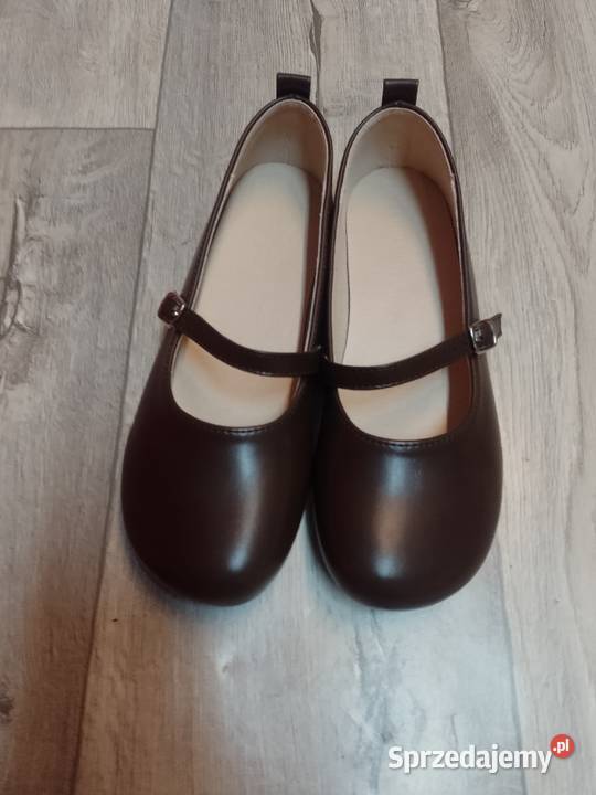40 Brązowe Baleriny wieczorowe z zapięciem na Kraków
