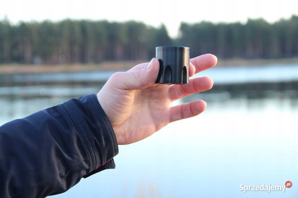 Młynek Do Tytoniu W Kształcie Rewolweru Ostrowy nad Okszą