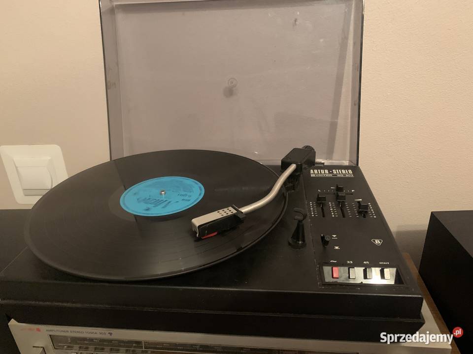 Gramofon Artur