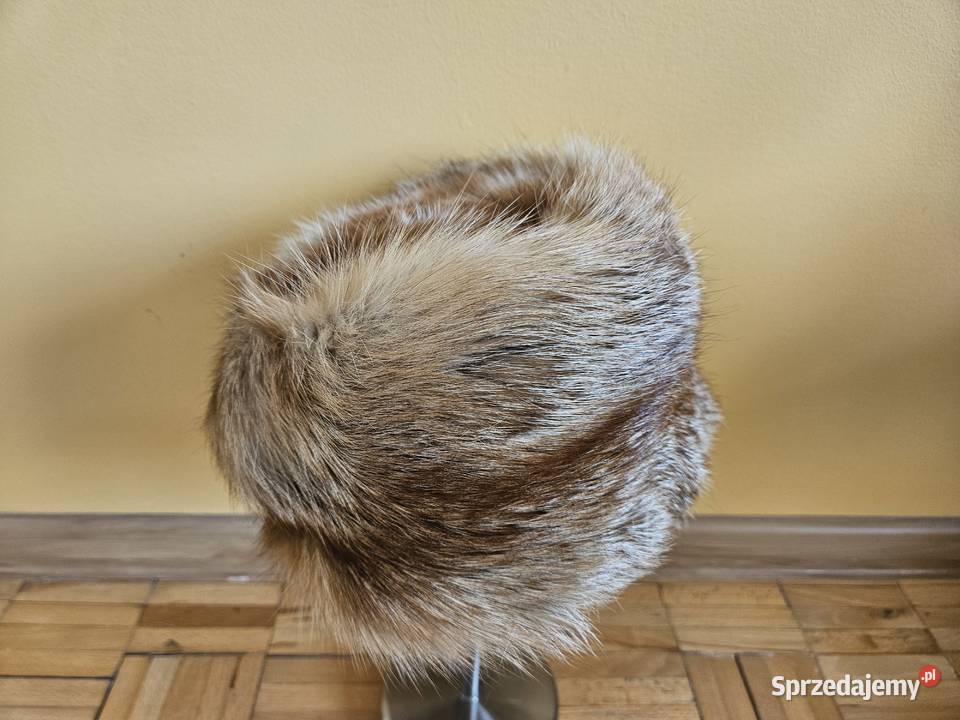 Czapka z naturalnego futra z lisa wielkopolskie Poznań