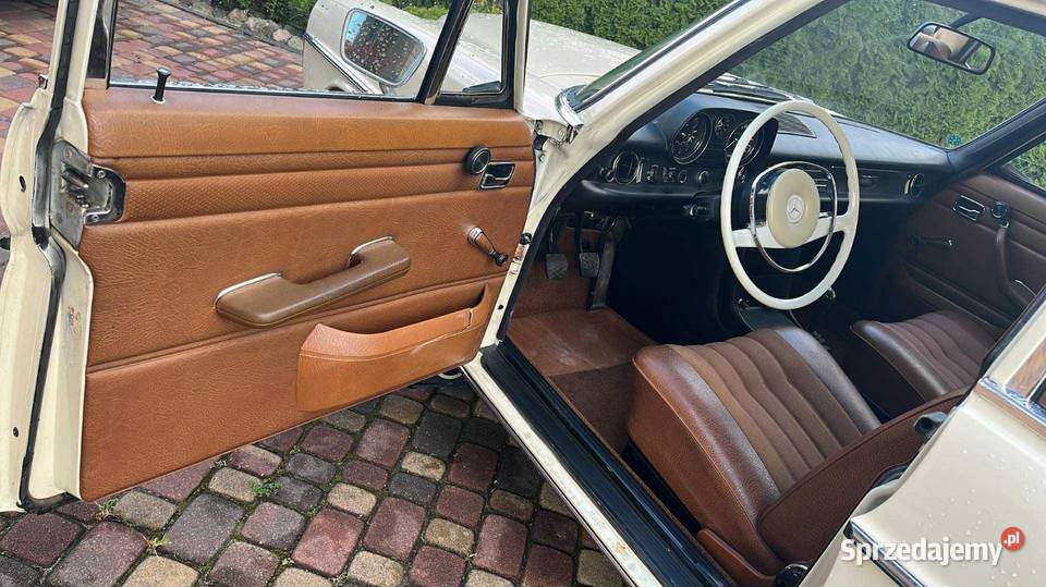Mercedes w115 220 diesel 1973r Kartuzy