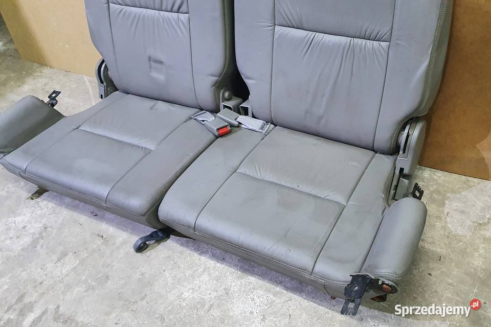 Fotel fotele Nissan Patrol Y61 trzeci rząd skóra