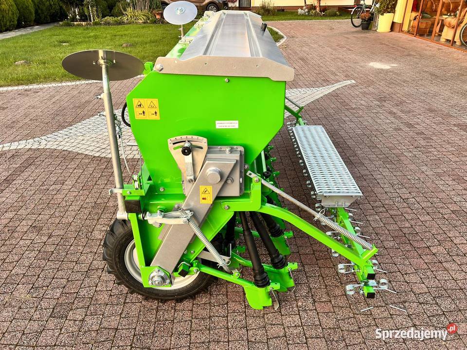 Siewnik Zbożowy 25m BOMET stopkowy rzędowy