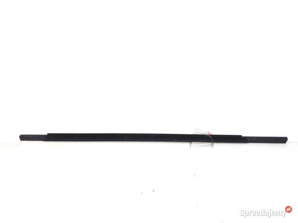 LISTWA ZGARNIAJĄCA TYŁ LEWA CHROM AUDI A4 B9 osobowe Listwy