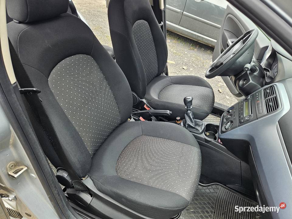 FIAT GRANDE PUNTO 14 BENZYNA 2008 9 300 Bolesławiec