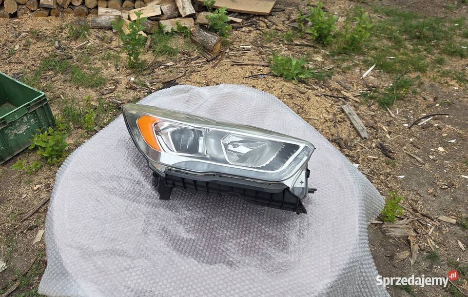 Lampa prawa prawy przód przednia Ford Kuga II dolnośląskie